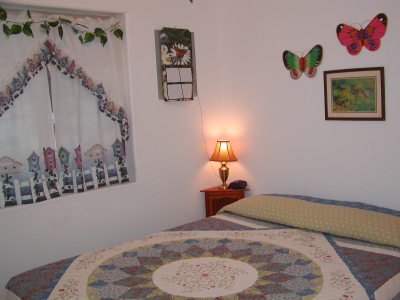 Nine cabins have comfortable queen-size beds.